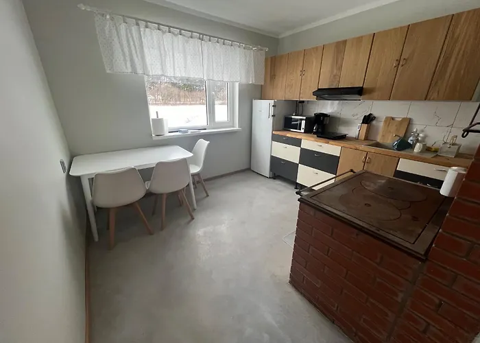 Apartment Emmaste Apartment *