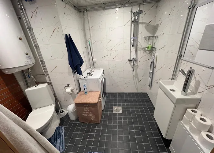 Apartment Emmaste Apartment *